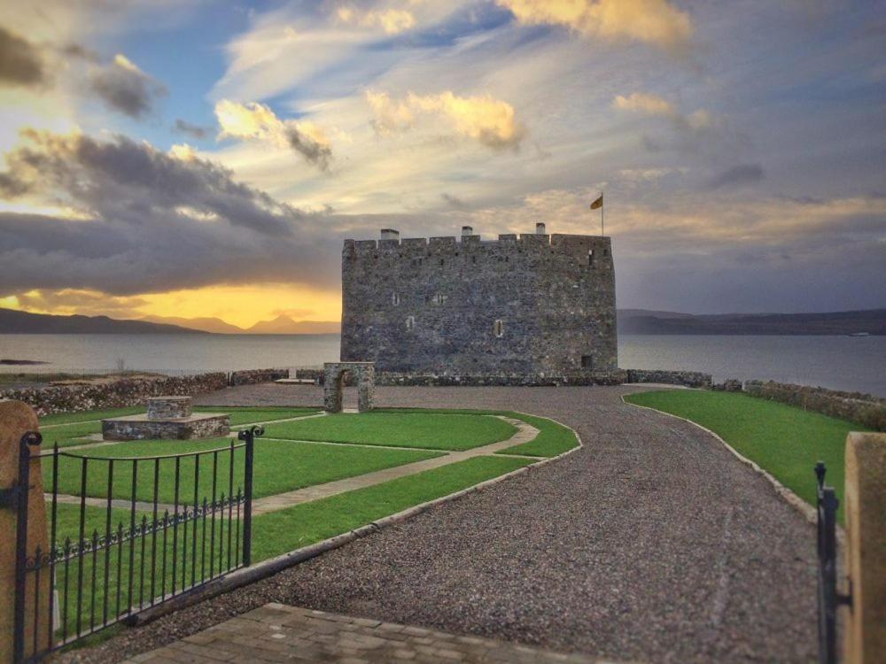 Mingary Castle - Restaurant With Rooms Kilchoan ภายนอก รูปภาพ